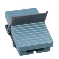 FOOT SW METAL BL NO TRIG 1STEP 1CONTACT